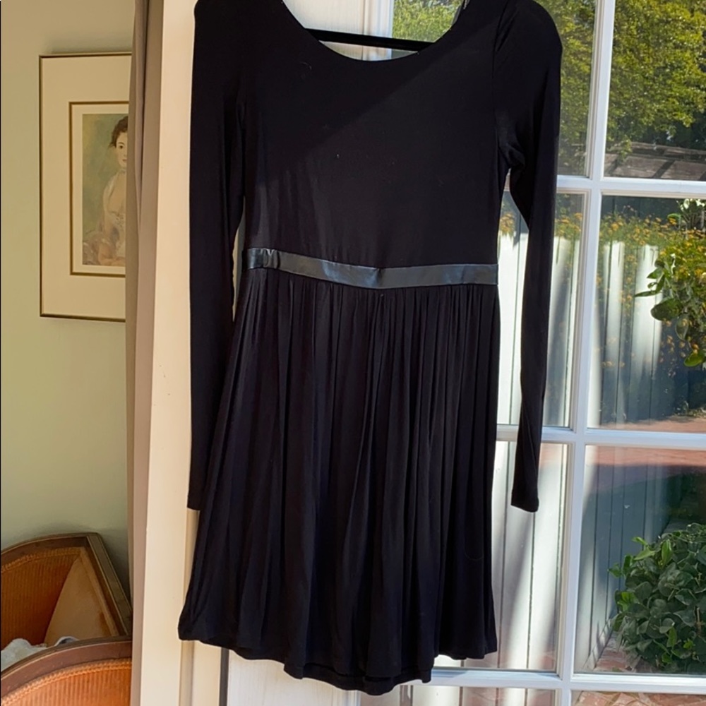Black mini long sleeve dress